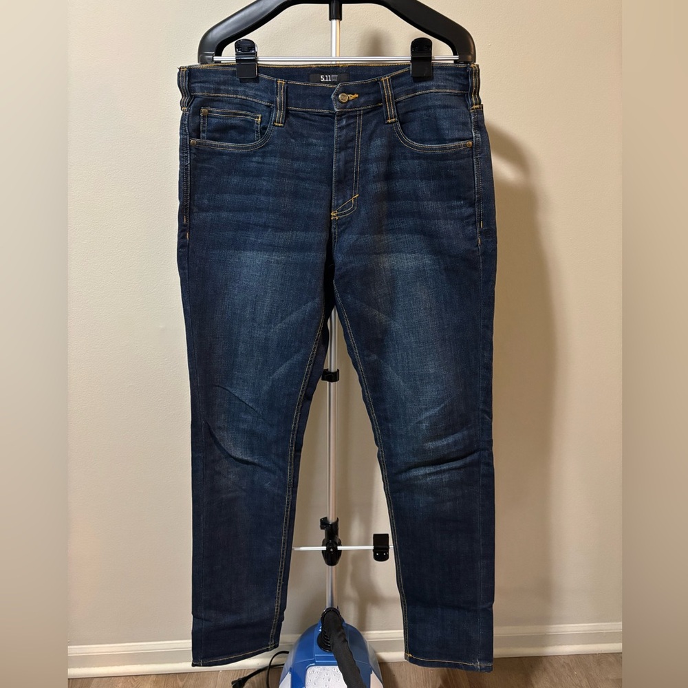 5.11 Tactical Defender Flex-Slim Jeans
35x34
Worn twice, great condition
